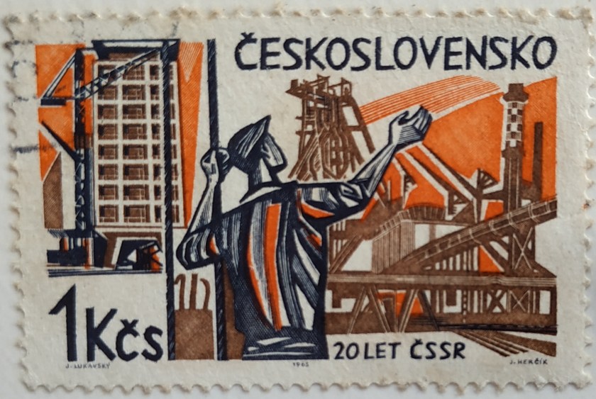 timbre imprimé en Tchécoslovaquie montre travailleurs et les nouvelles constructions, 20e anniversaire de la libération des nazis, vers 1965